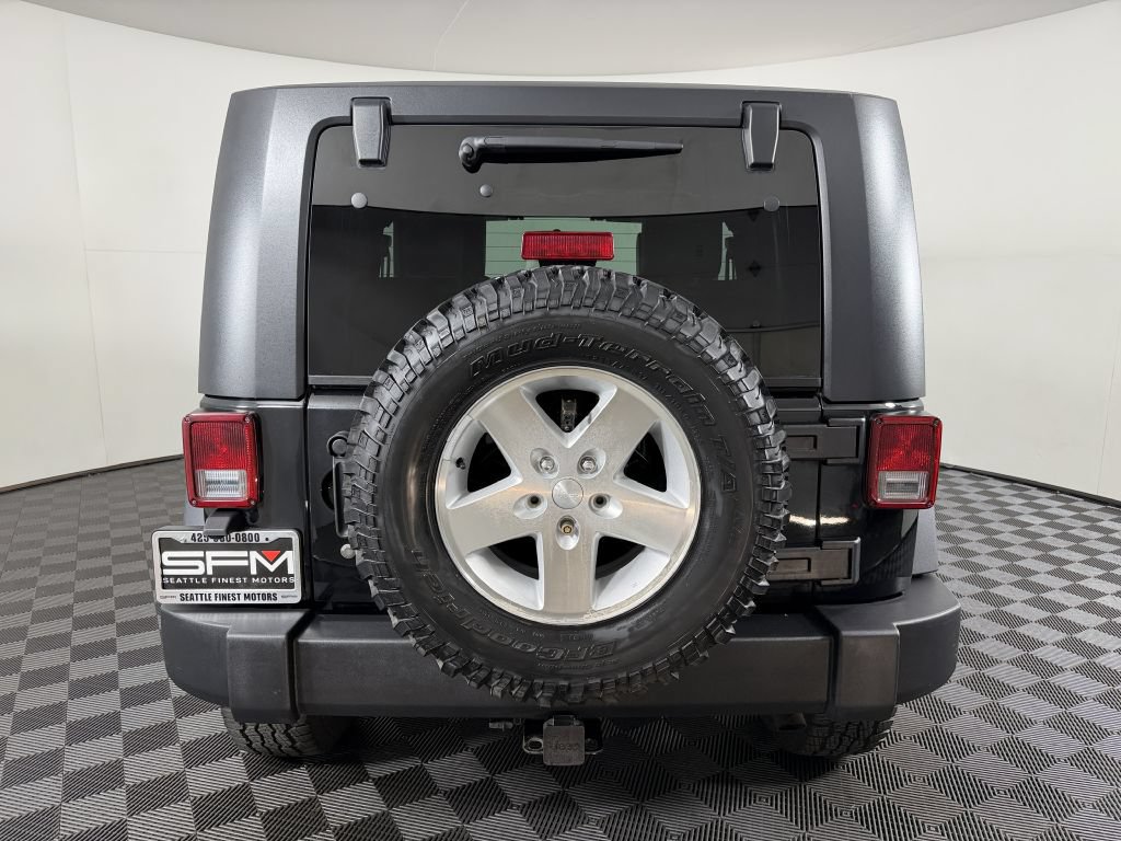Used 2007 Jeep Wrangler Rubicon w/ Dual Top Group AWD/4WD image 7