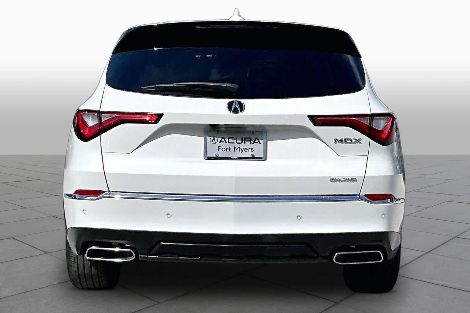 Certified 2023 Acura MDX SH-AWD w/ Technology Package image 5