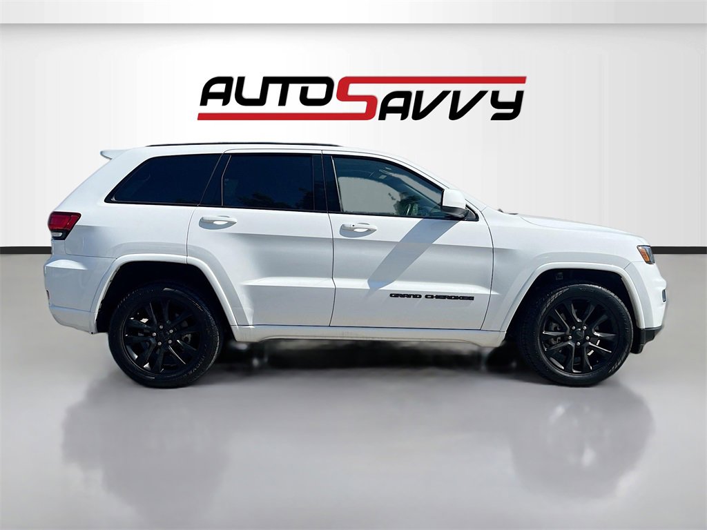 Used 2021 Jeep Grand Cherokee Laredo X image 8