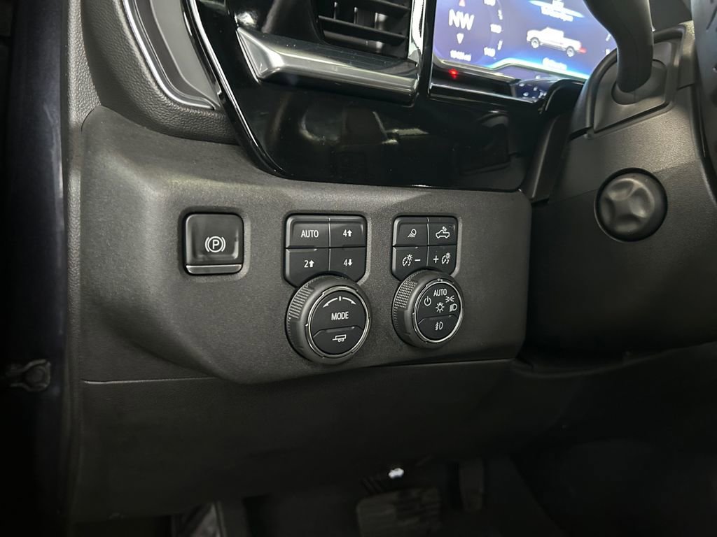 Used 2023 Chevrolet Silverado 1500 LTZ image 21