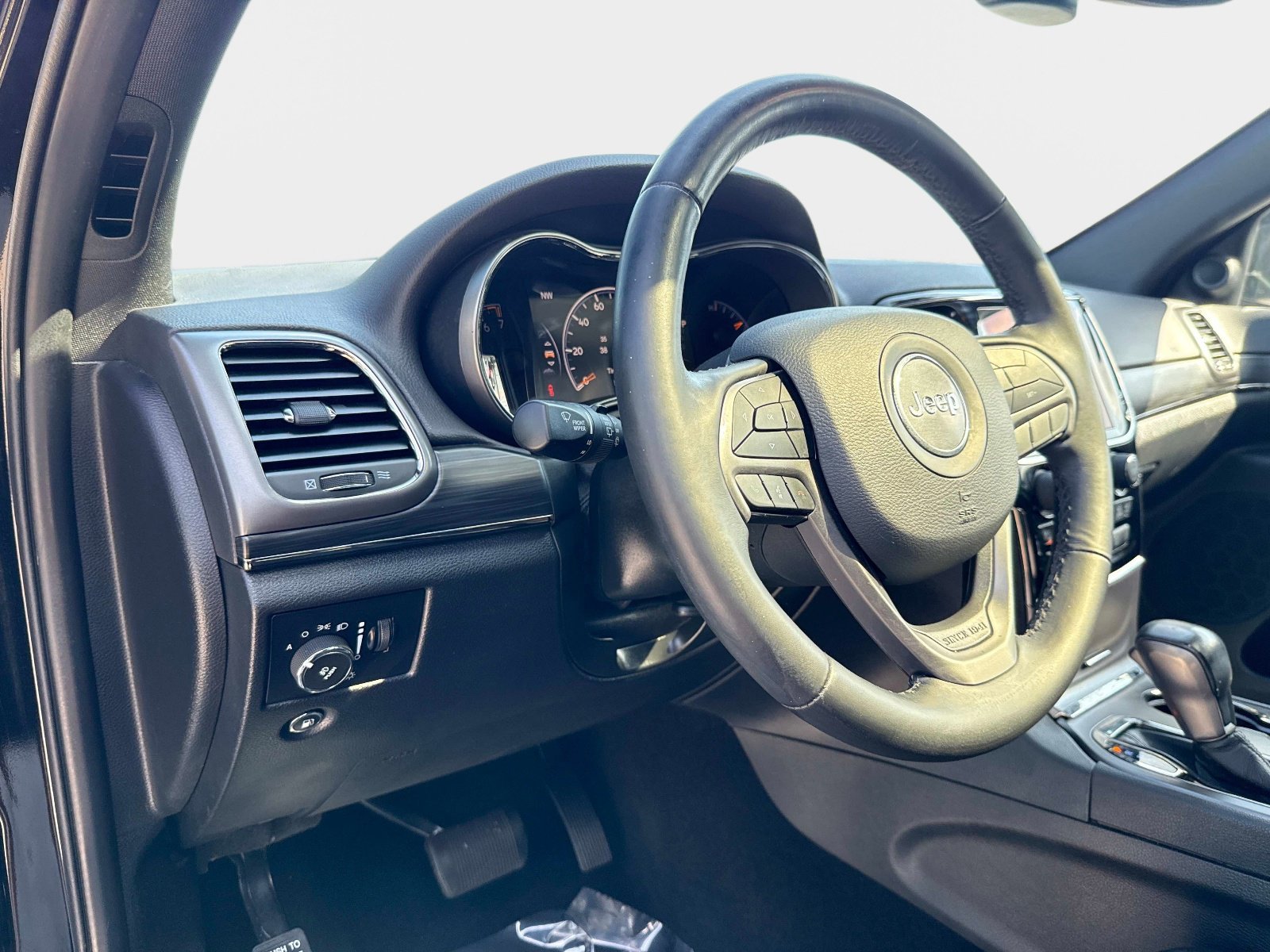 Used 2020 Jeep Grand Cherokee Limited X AWD/4WD image 19