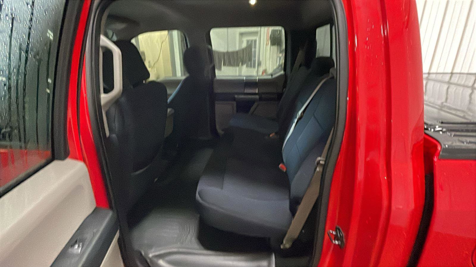 Used 2016 Ford F150 XLT w/ Equipment Group 302A Luxury image 9