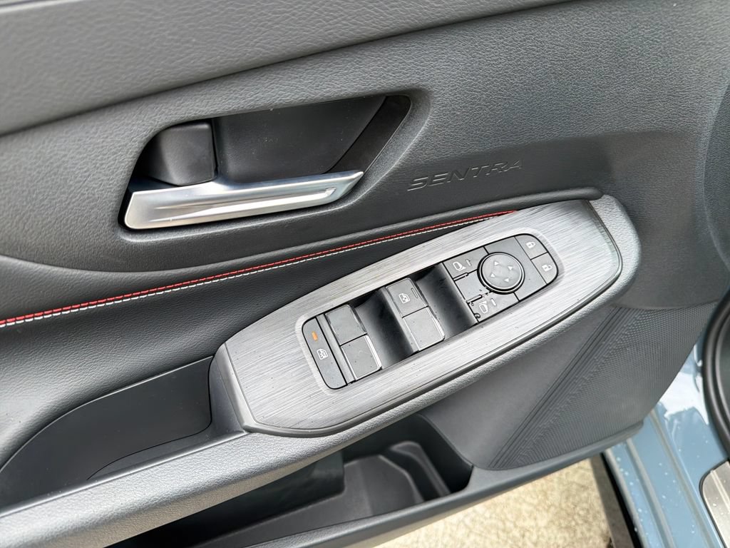 New 2026 Nissan Sentra SR w/ Floor Mat Package FWD image 17