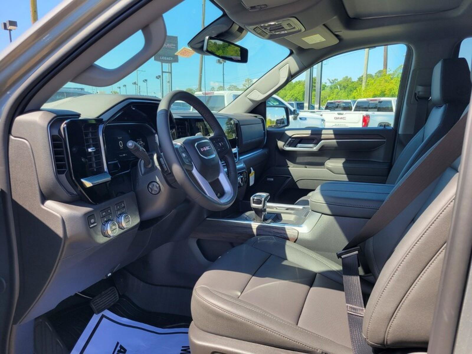 New 2026 GMC Sierra 1500 SLT w/ SLT Premium Plus Package AWD/4WD image 21