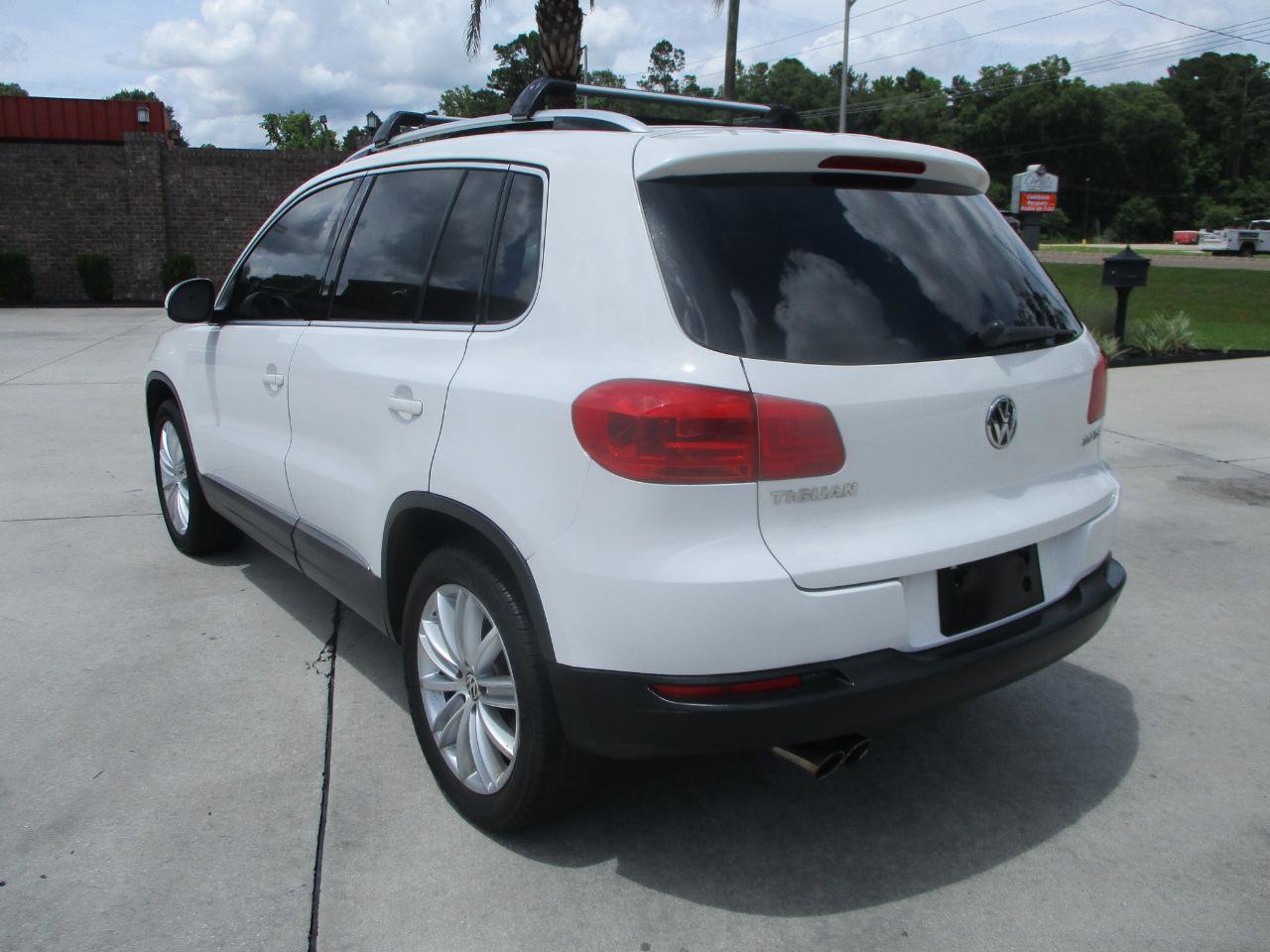 Used 2012 Volkswagen Tiguan S FWD image 7