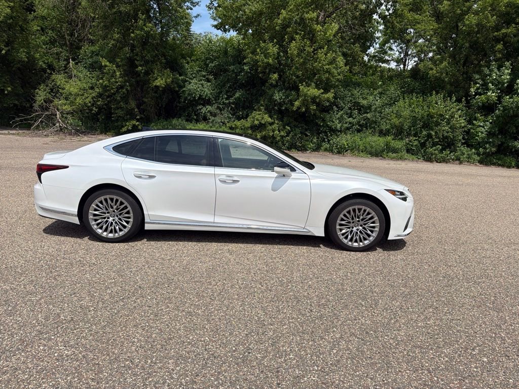 Used 2024 Lexus LS 500 AWD w/ Interior Upgrade Package image 19