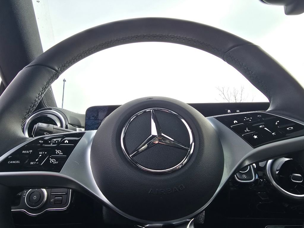 Used 2026 Mercedes-Benz CLA 250 4MATIC image 25
