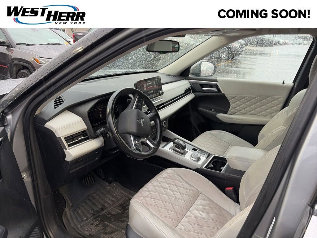 Used 2022 Mitsubishi Outlander SEL image 5