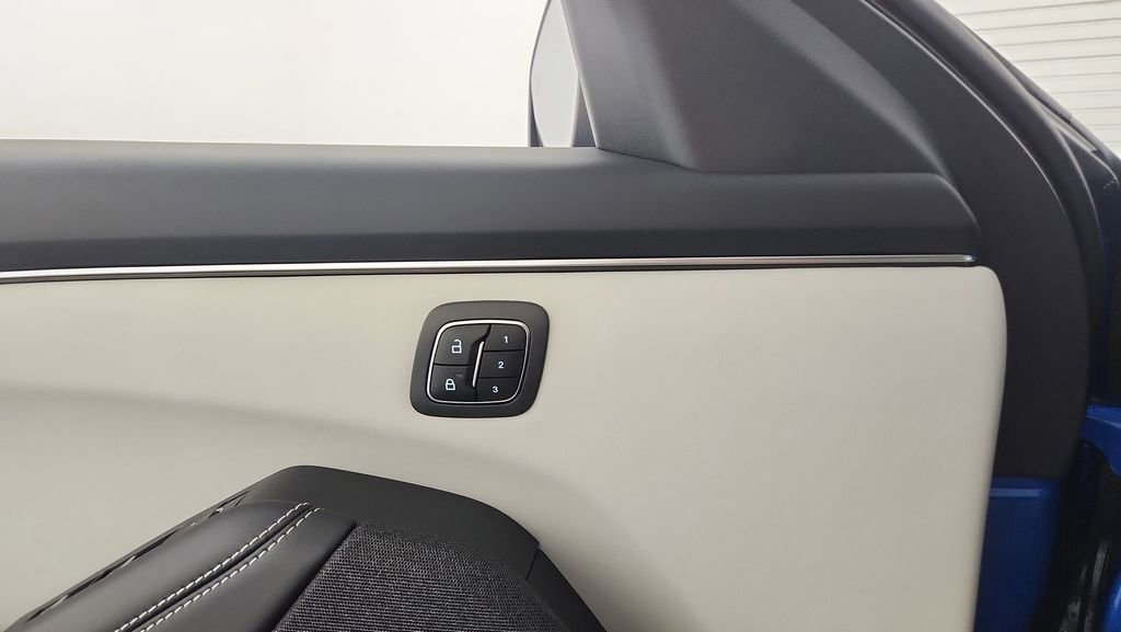 New 2025 Ford Mustang Mach-E Premium image 28