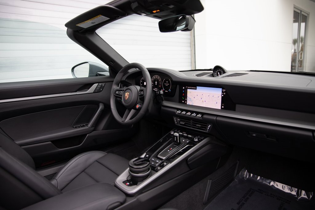 Certified 2025 Porsche 911 Carrera image 21