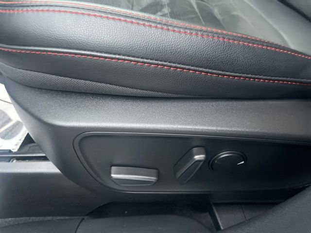 Certified 2022 Ford Escape SEL w/ SEL Stealth AWD Package image 24