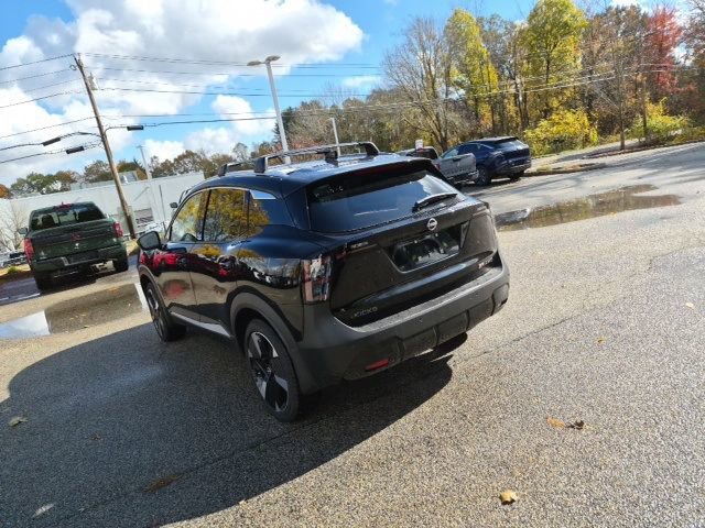 New 2026 Nissan Kicks SR w/ Cold Weather Package image 7