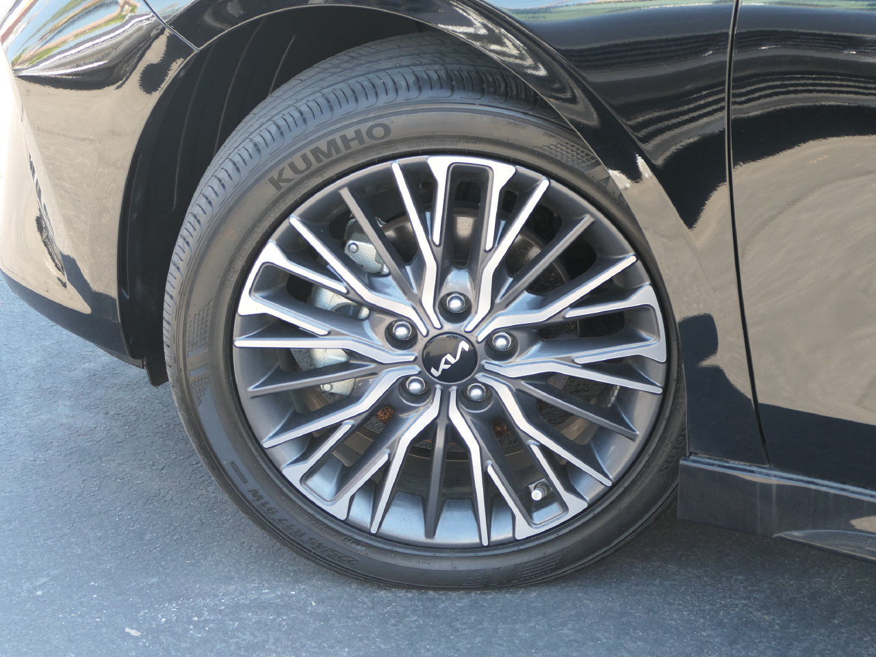 Certified 2023 Kia Forte GT-Line w/ GT-Line Premium Package FWD image 8