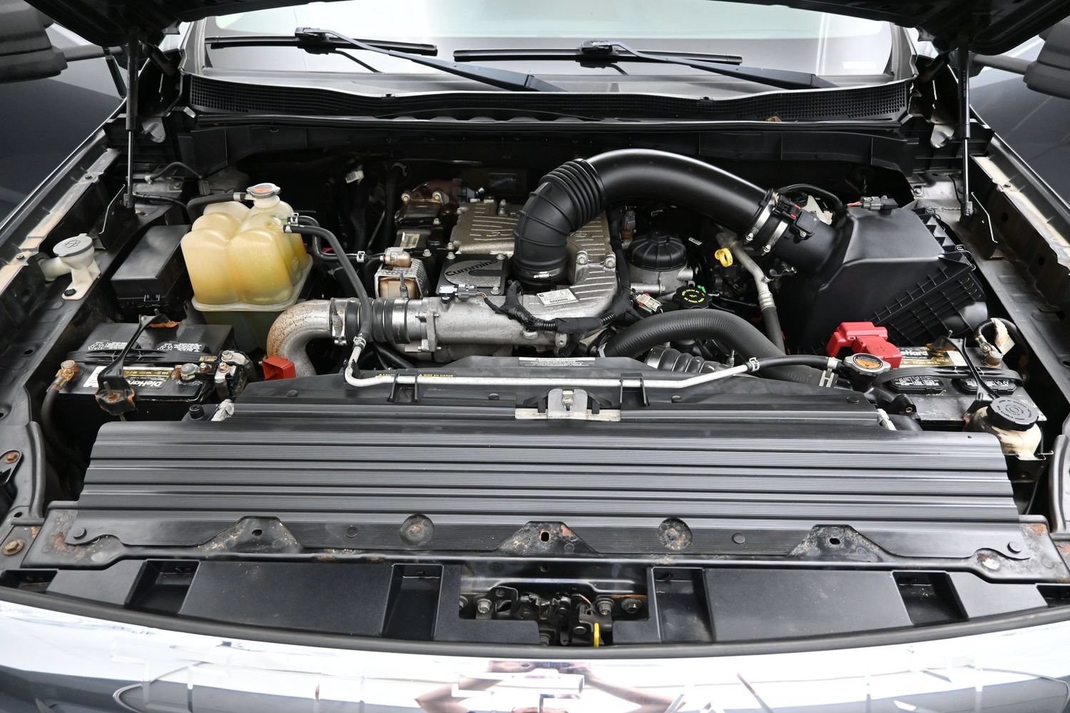 Used 2017 Nissan Titan SV AWD/4WD image 8
