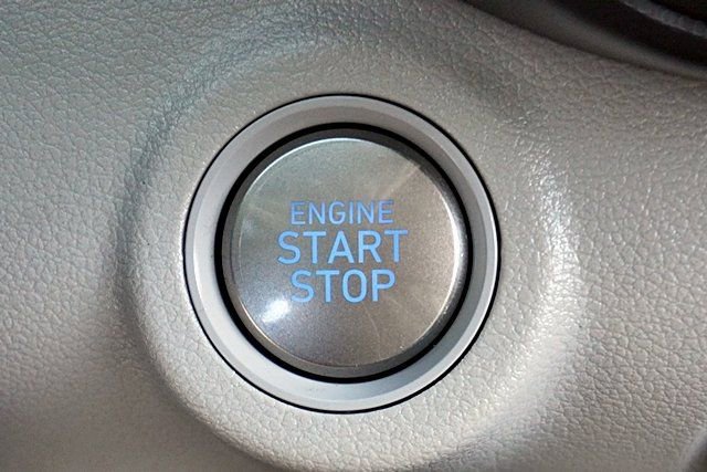 Certified 2026 Hyundai Venue SEL FWD image 30