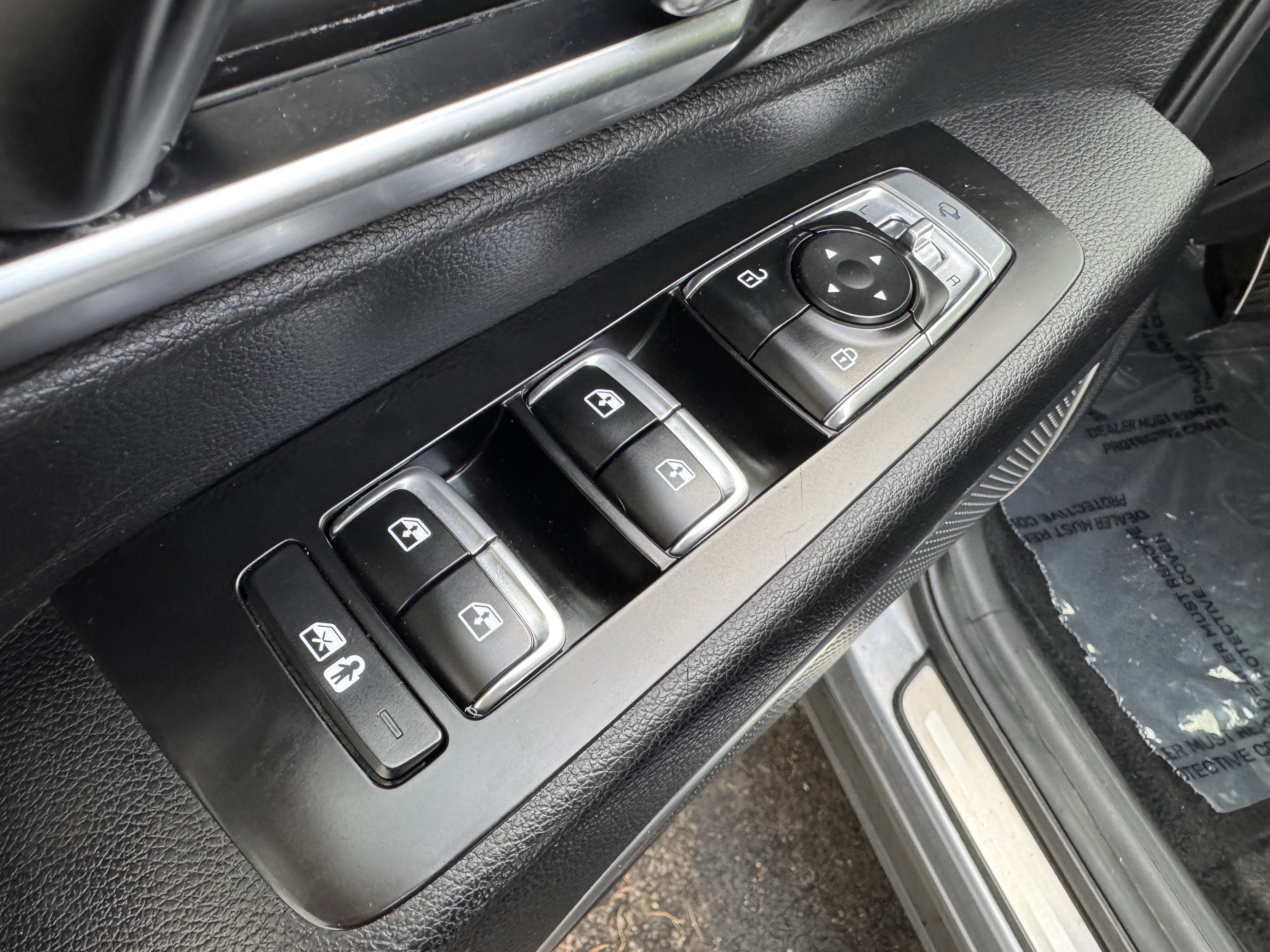 Used 2022 Kia Telluride SX image 25