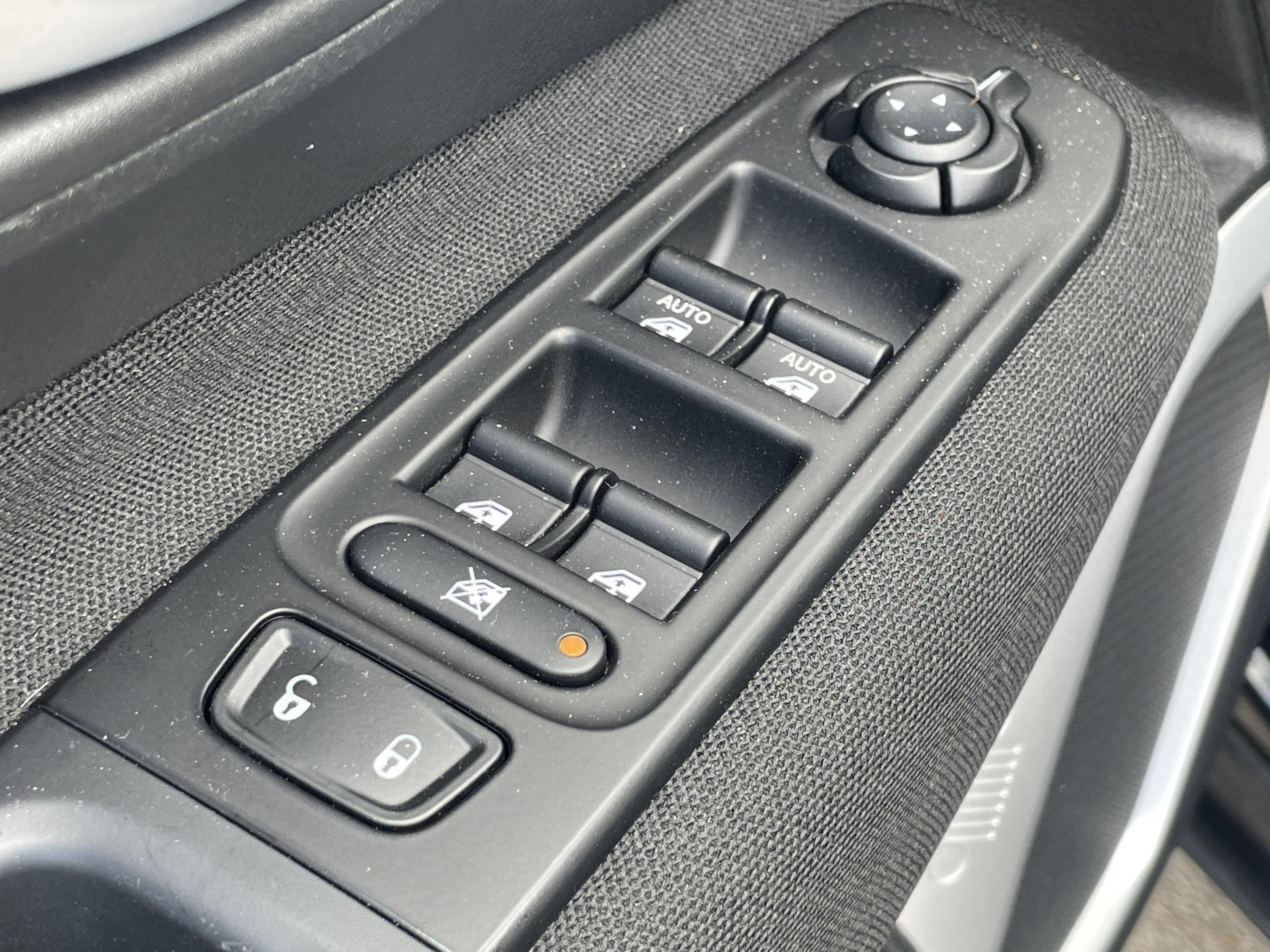 Used 2020 Jeep Renegade Sport w/ Sport Appearance Group AWD/4WD image 9