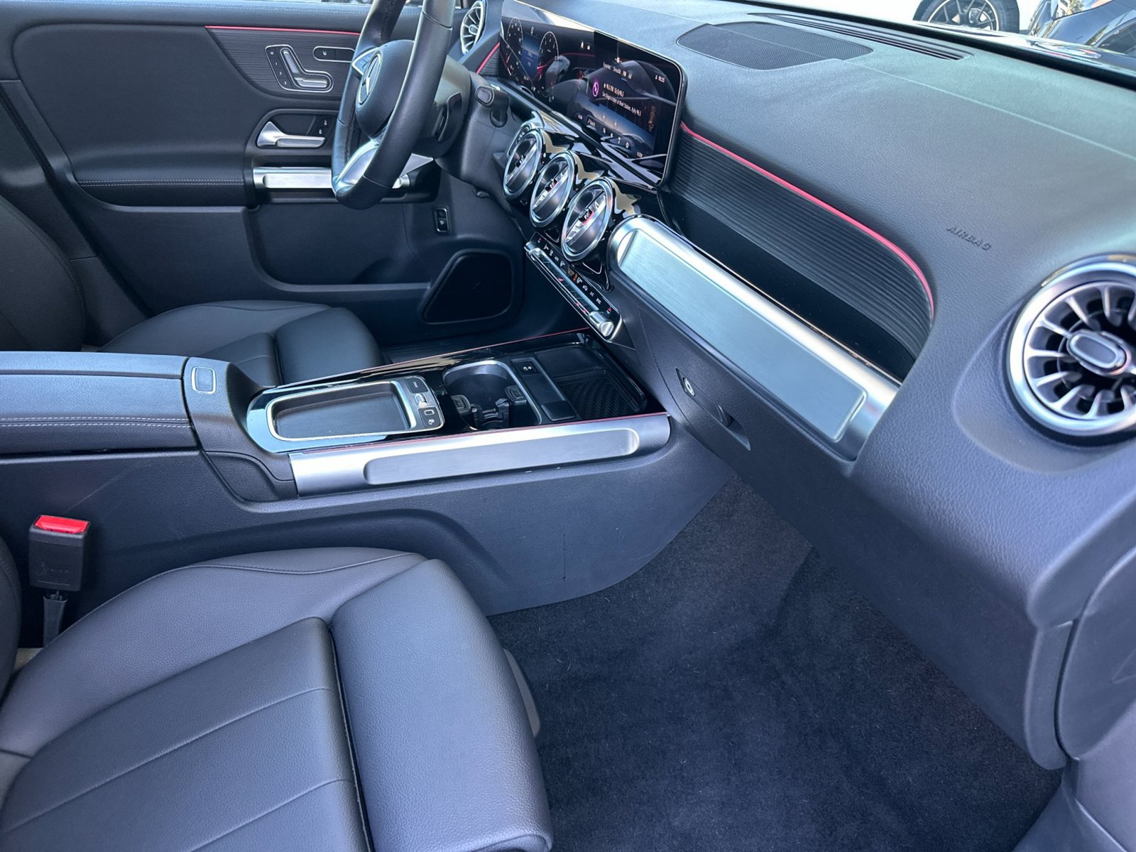Certified 2026 Mercedes-Benz GLB 250 image 16