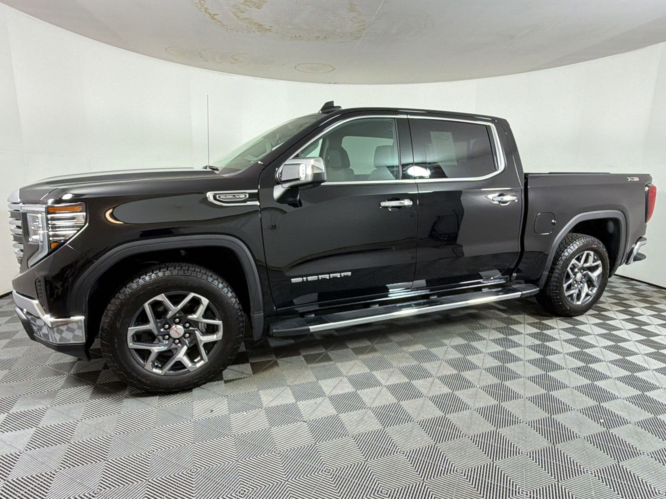 Used 2026 GMC Sierra 1500 SLT w/ SLT Premium Plus Package image 20