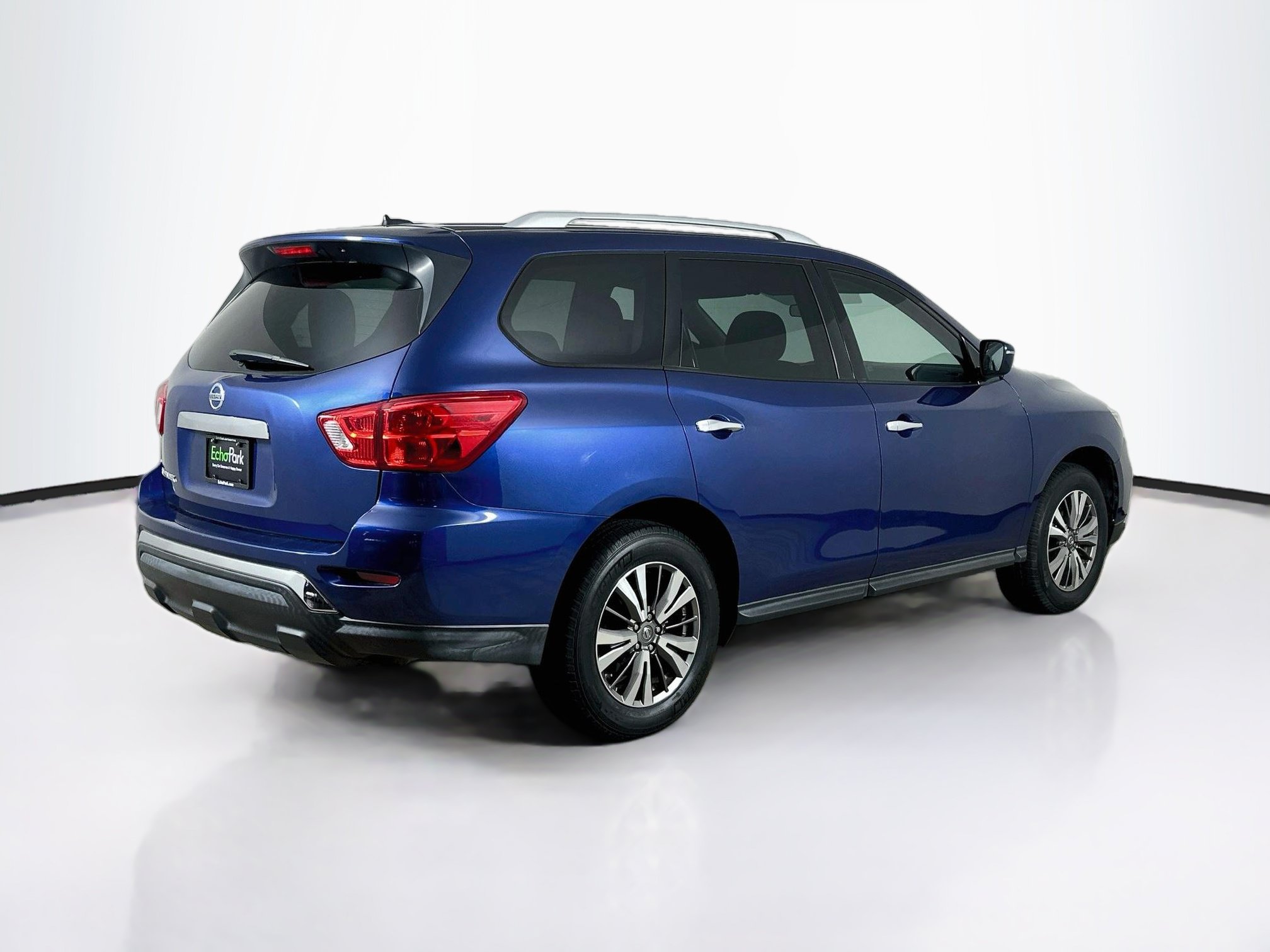 Used 2018 Nissan Pathfinder S FWD image 9