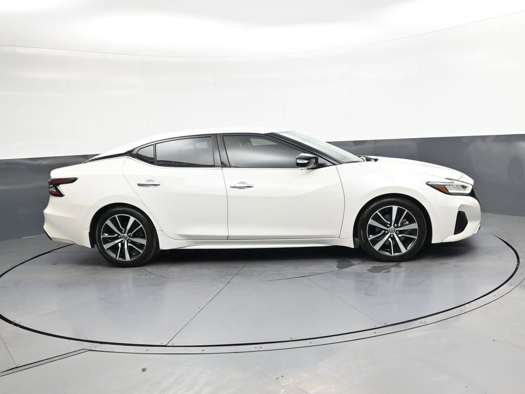 Used 2021 Nissan Maxima 3.5 SV w/ Floor Mat Group FWD image 3
