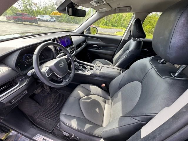 Used 2024 Toyota Grand Highlander XLE image 14
