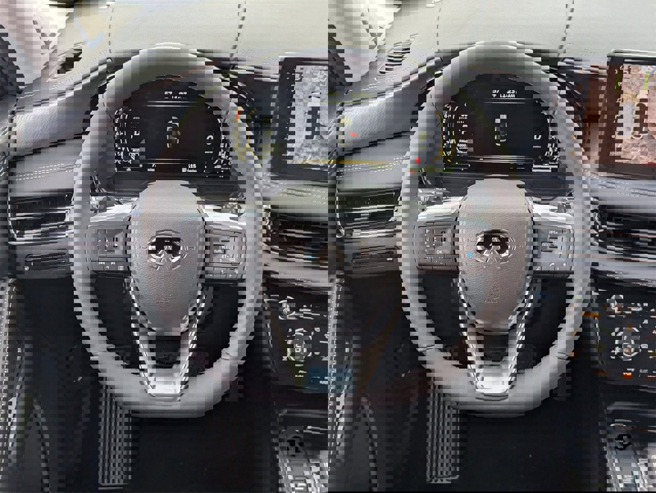 New 2026 INFINITI QX60 Luxe w/ Family Package image 25