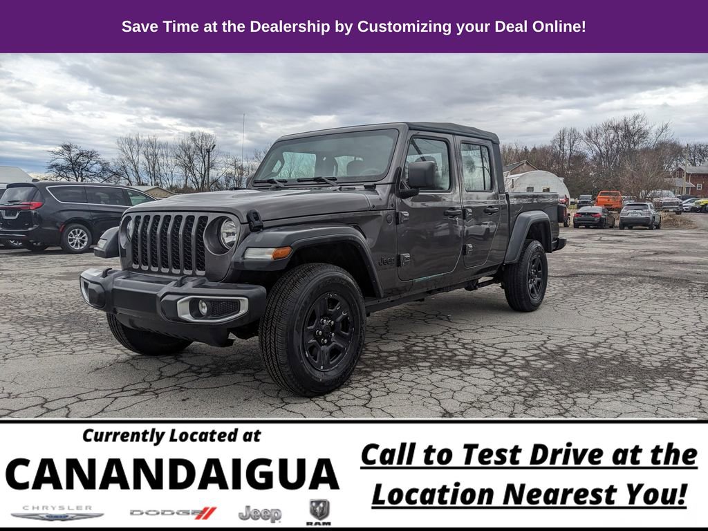 Used 2023 Jeep Gladiator Sport image 5