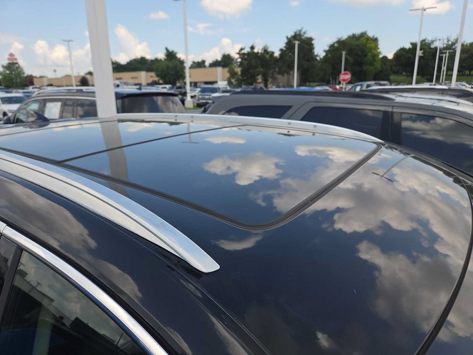 Used 2019 Cadillac XT5 Luxury AWD/4WD image 3