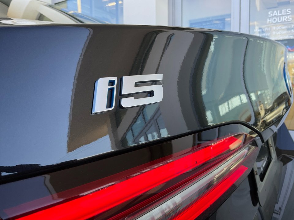 Certified 2024 BMW i5 eDrive40i w/ M Sport Package RWD image 14