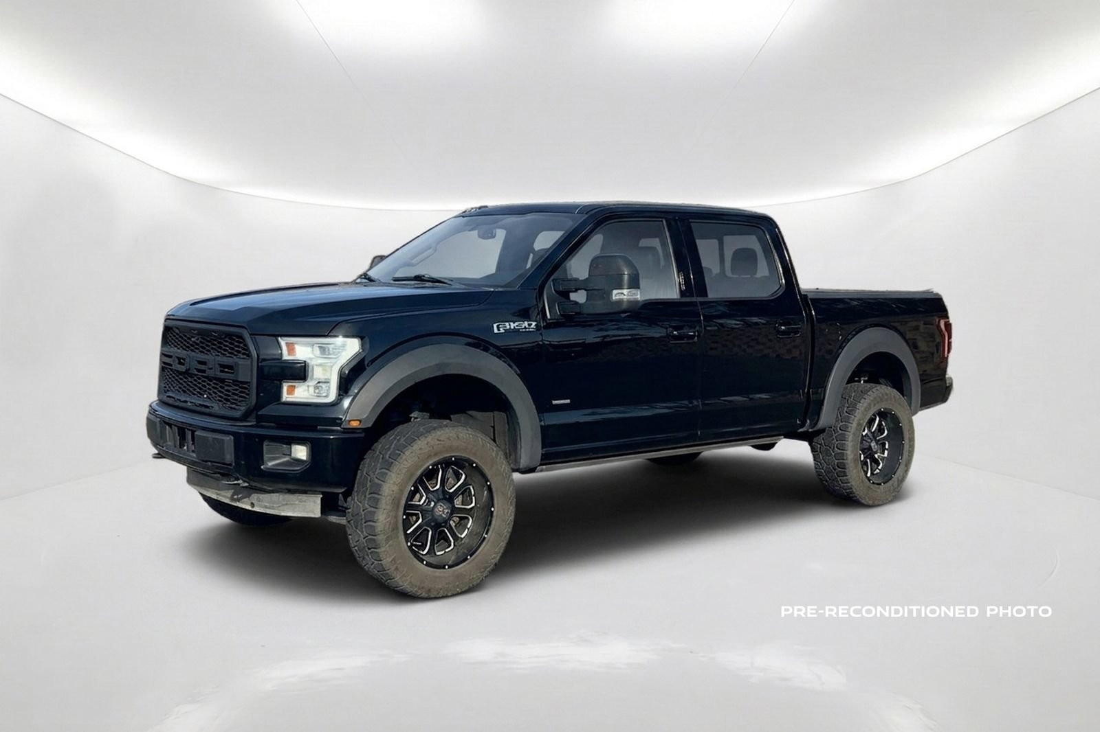 Used 2015 Ford F150 Lariat w/ Equipment Group 502A Luxury AWD/4WD image 1