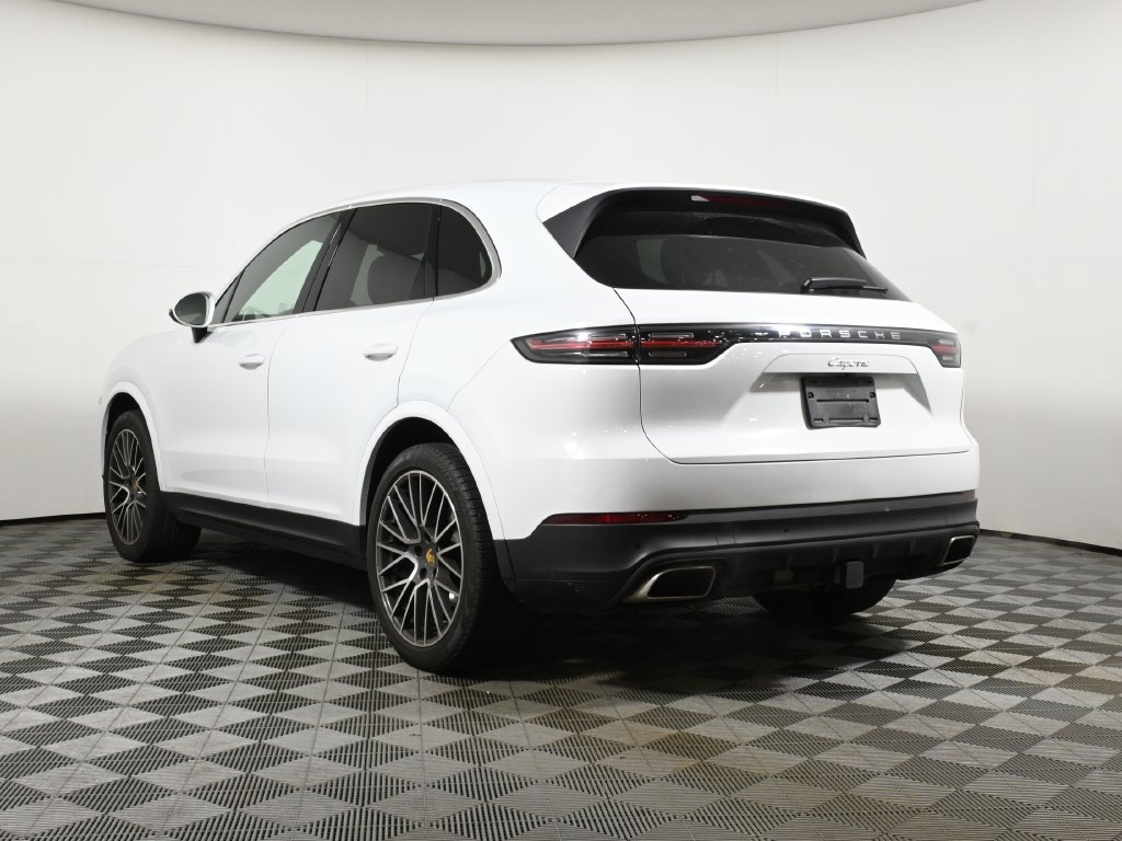 Used 2022 Porsche Cayenne AWD/4WD image 3