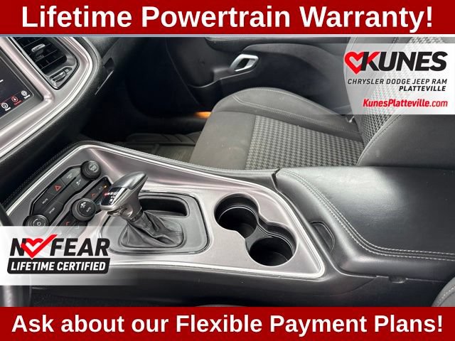 Used 2019 Dodge Challenger SXT RWD image 33