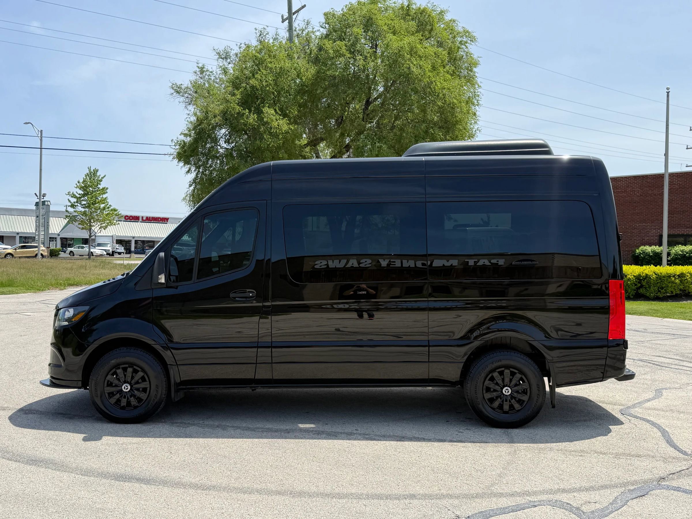 Used 2019 Mercedes-Benz Sprinter 2500 w/ Premium Package image 6