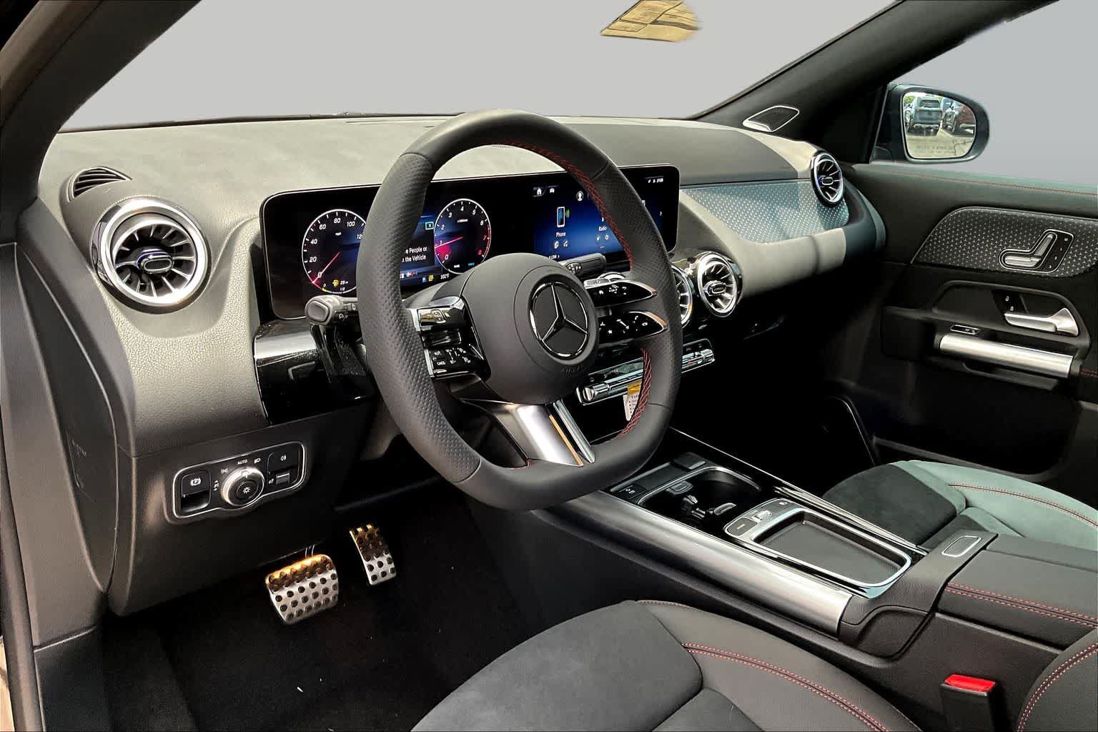 New 2025 Mercedes-Benz GLA 250 image 10