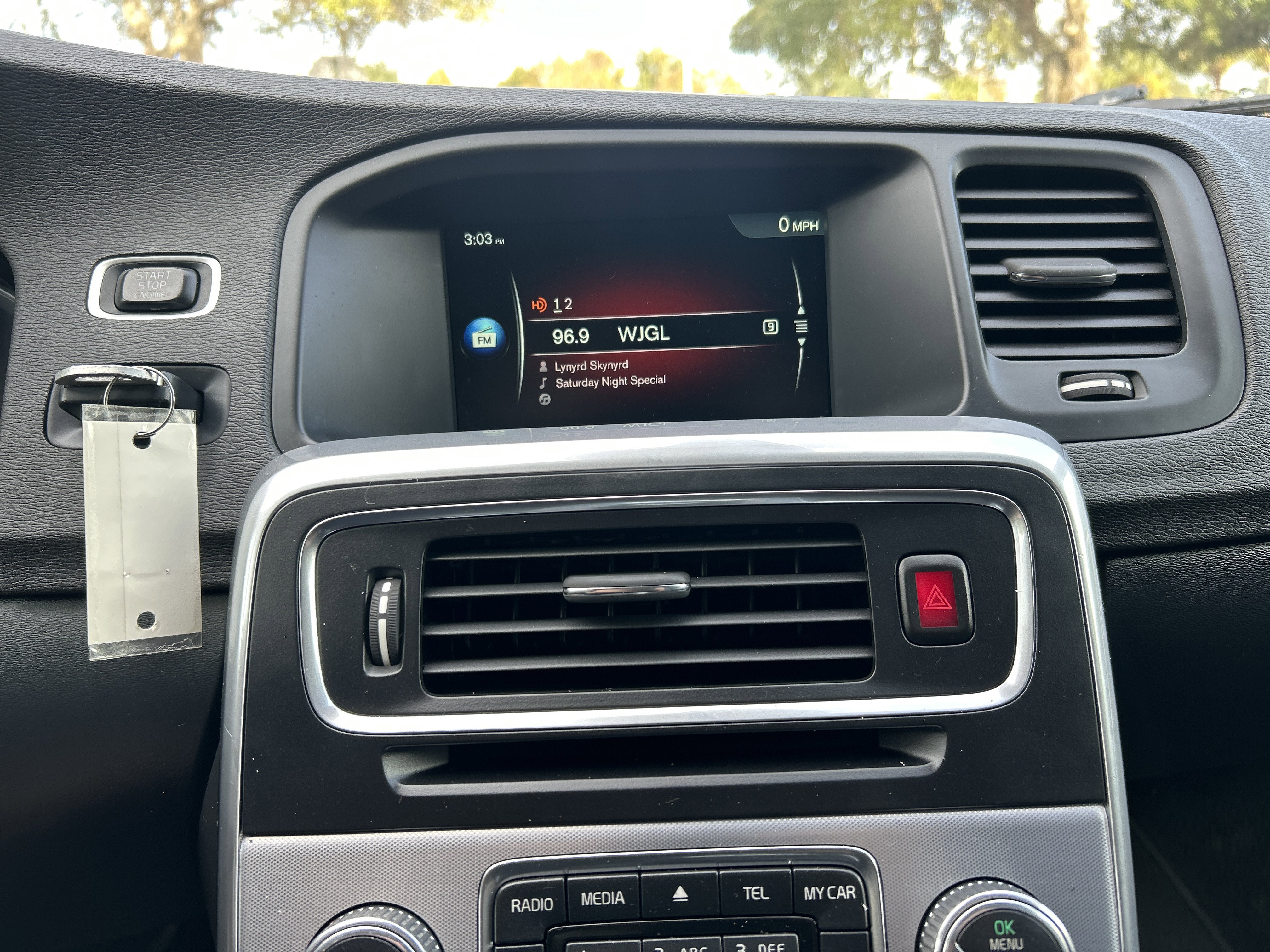 Used 2017 Volvo V60 T5 Cross Country w/ Convenience Package image 24