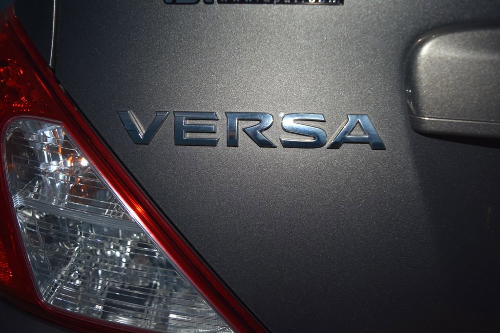 Used 2016 Nissan Versa SV FWD image 25