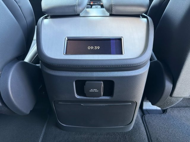 New 2026 Lincoln Navigator L Reserve w/ Jet Appearance Package AWD/4WD image 24