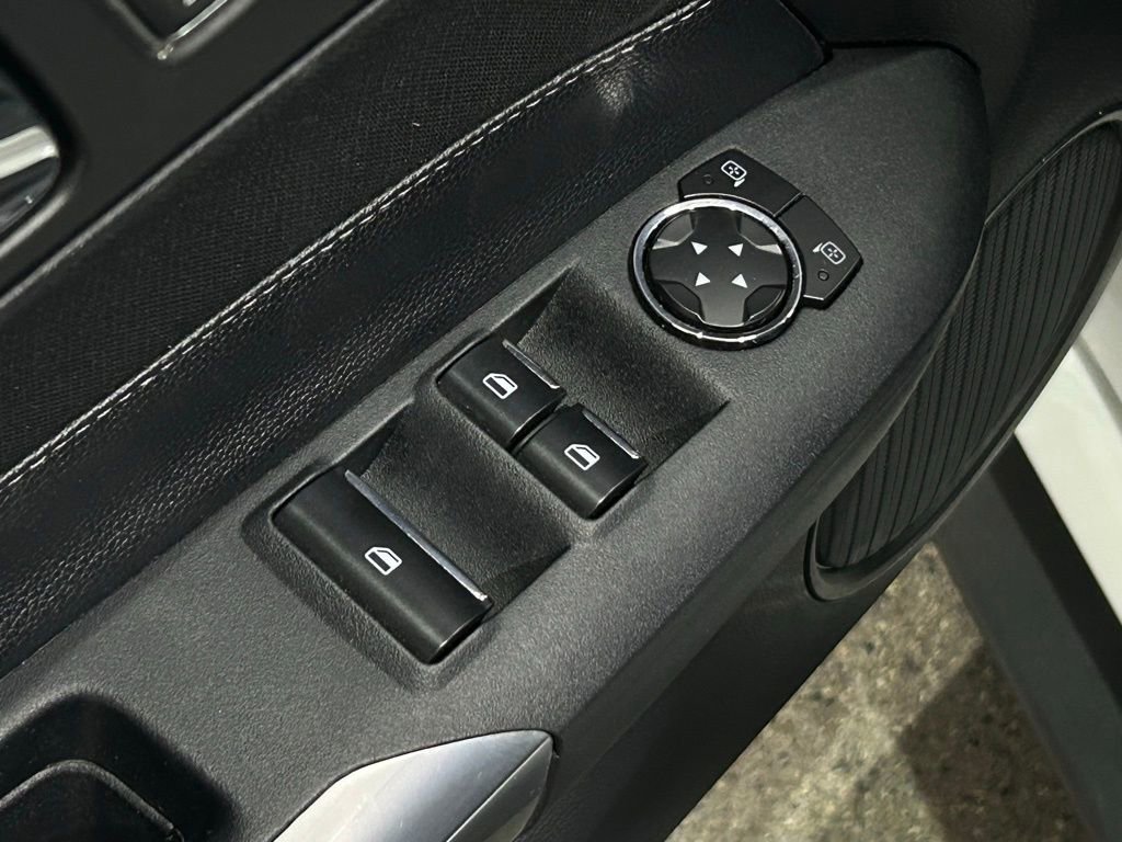 Used 2015 Ford Mustang V6 w/ Equipment Group 051A image 17