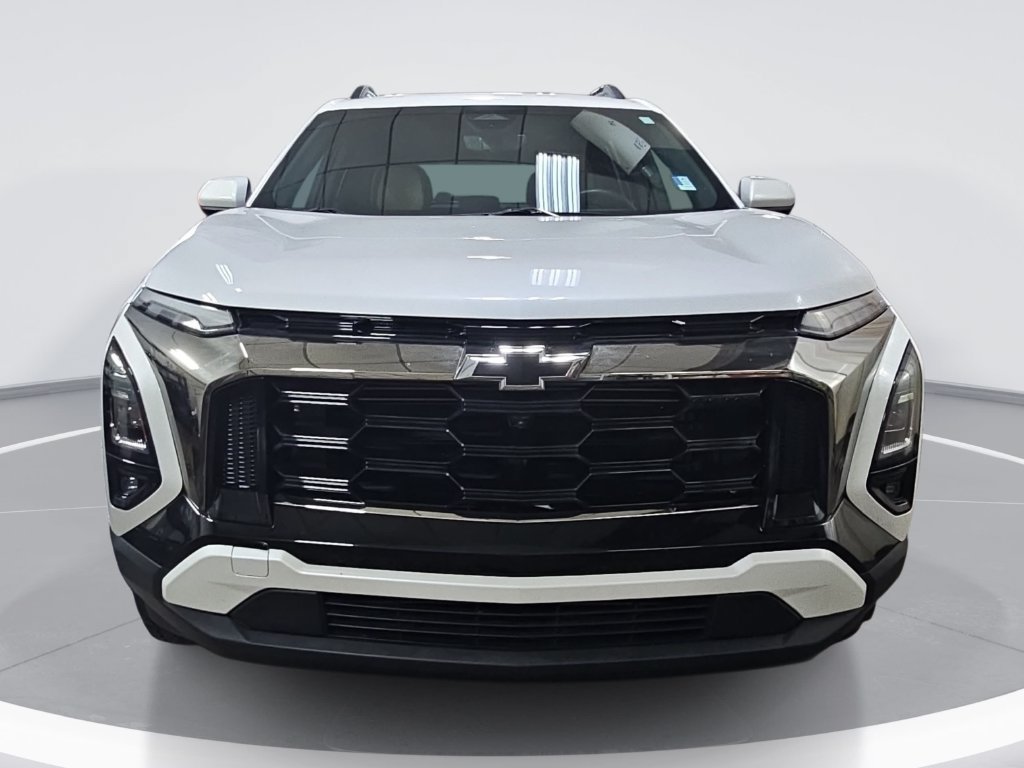 Certified 2025 Chevrolet Equinox ACTIV w/ Safety and Technology Package AWD/4WD image 10