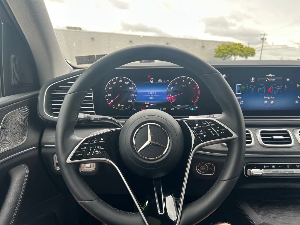 Used 2026 Mercedes-Benz GLS 450 4MATIC image 14