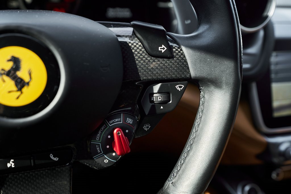 Used 2018 Ferrari GTC4Lusso image 53