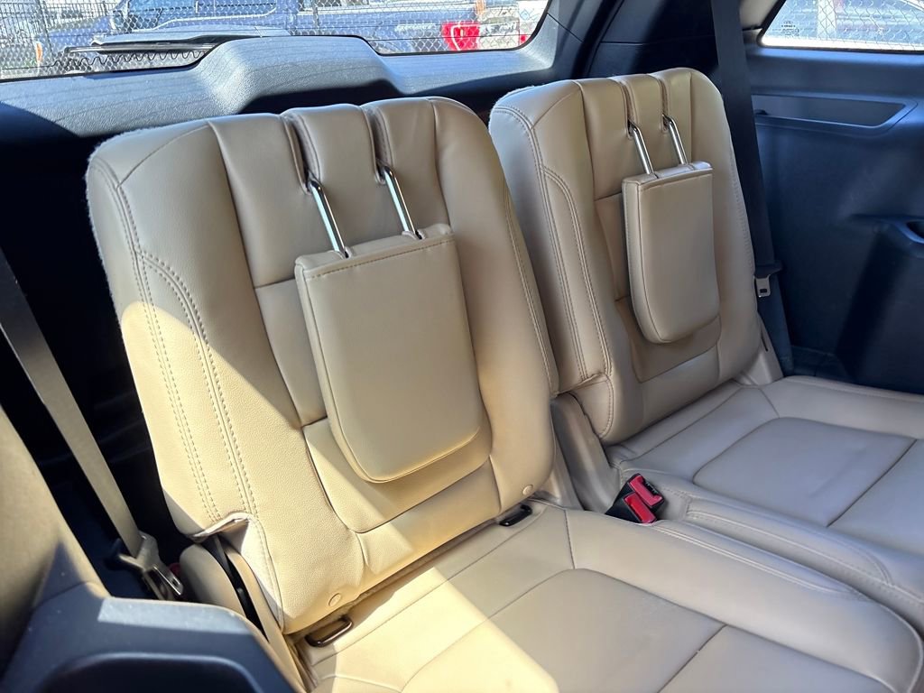 Used 2017 Ford Explorer XLT w/ Equipment Group 202A image 30