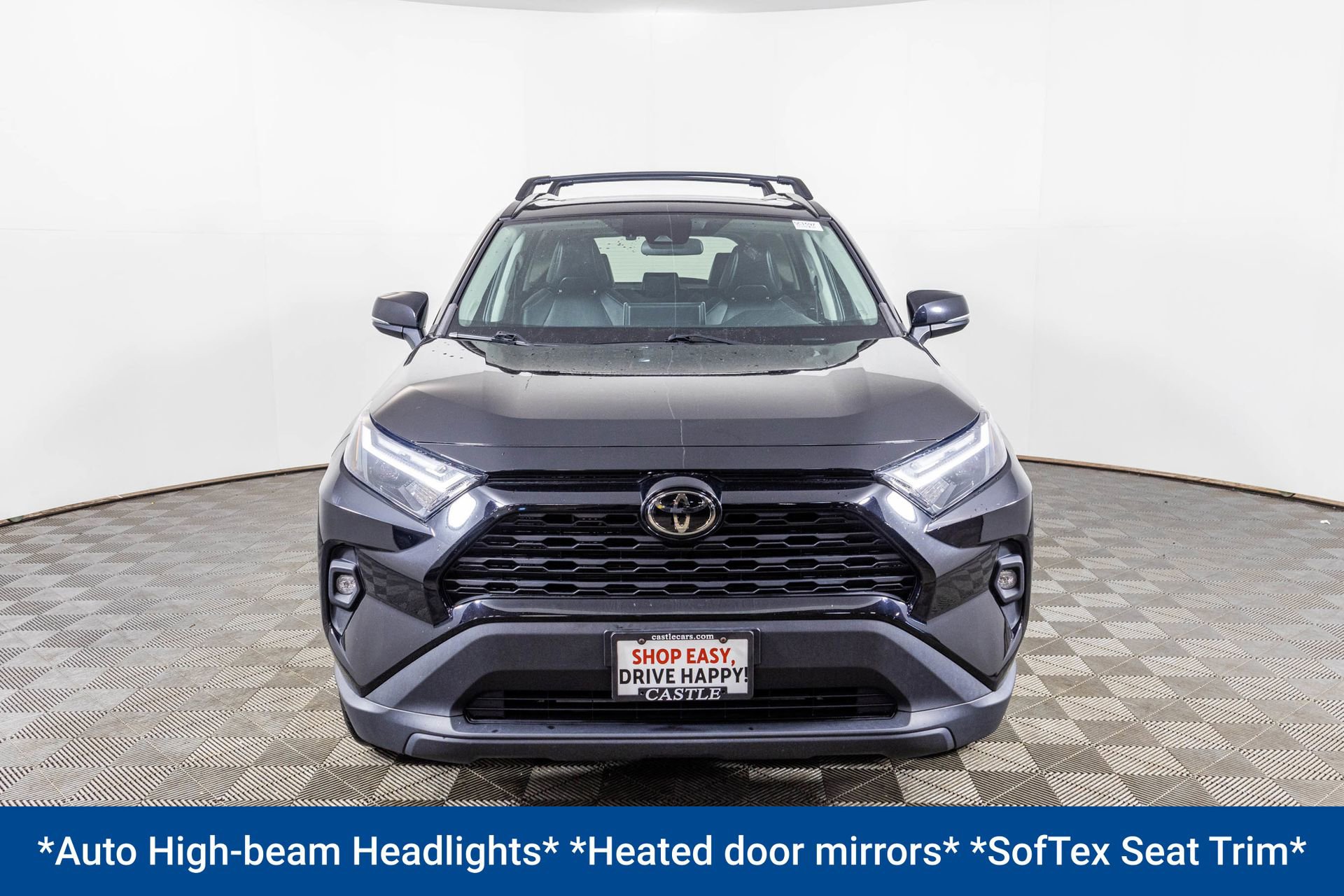 Used 2022 Toyota RAV4 XLE Premium image 10