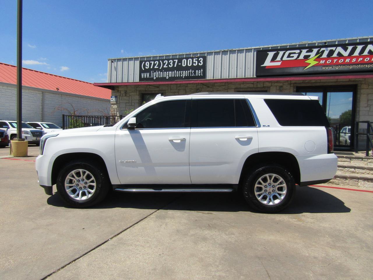 Used 2015 GMC Yukon SLE w/ Convenience Package RWD image 2