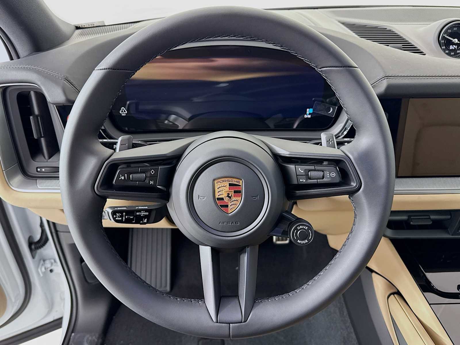 New 2026 Porsche Cayenne S image 15