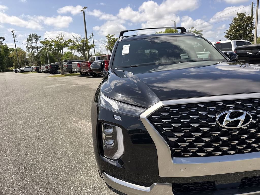 Used 2022 Hyundai Palisade Calligraphy w/ Winter Package image 9