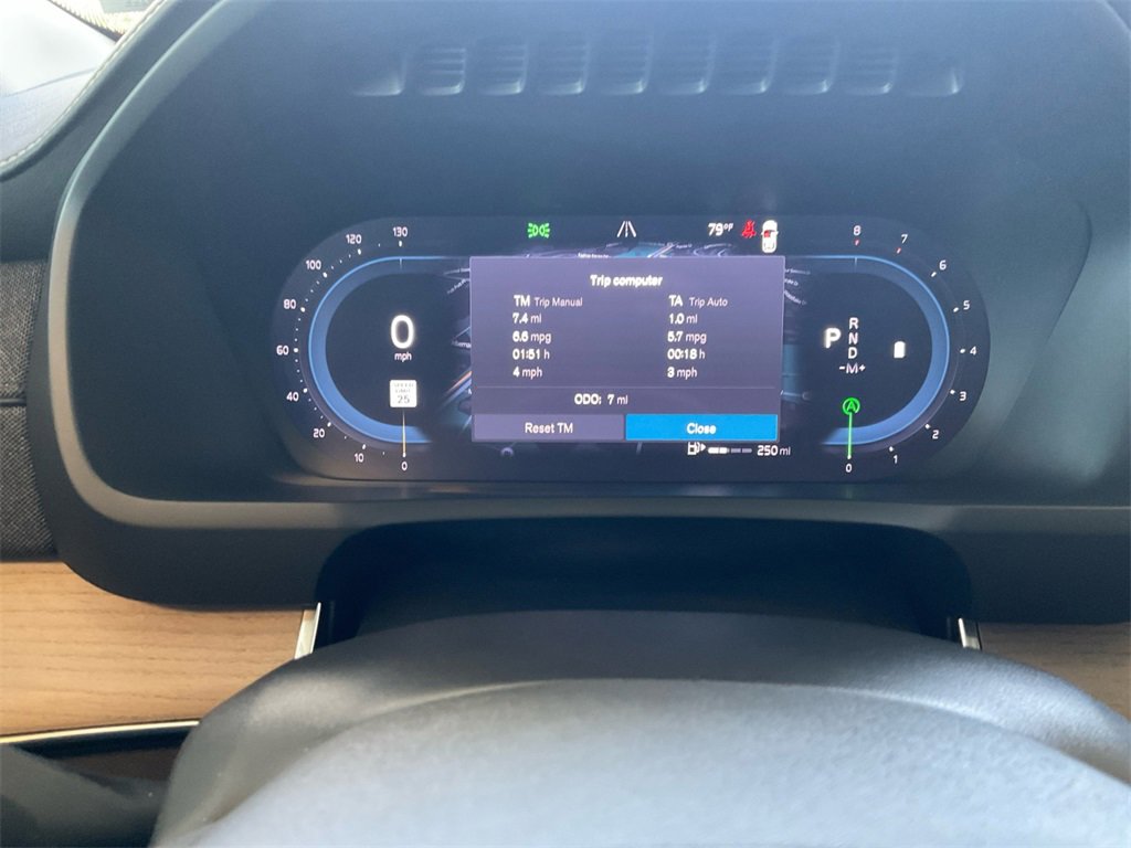 New 2025 Volvo XC90 B6 Plus w/ Protection Package Premier image 24