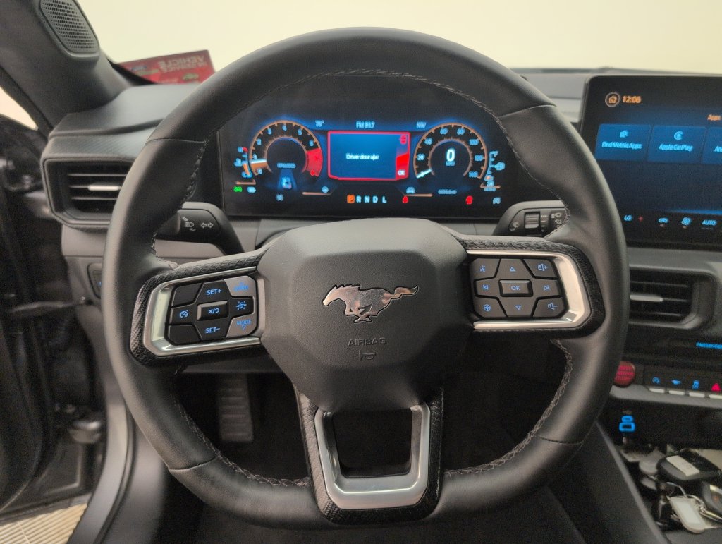 Used 2025 Ford Mustang Coupe RWD image 32