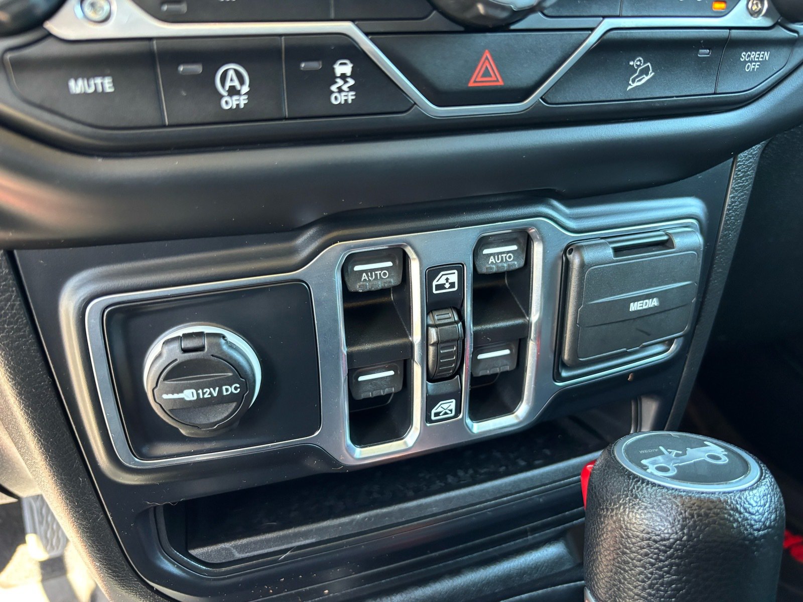 Used 2019 Jeep Wrangler Unlimited Sport S AWD/4WD image 15